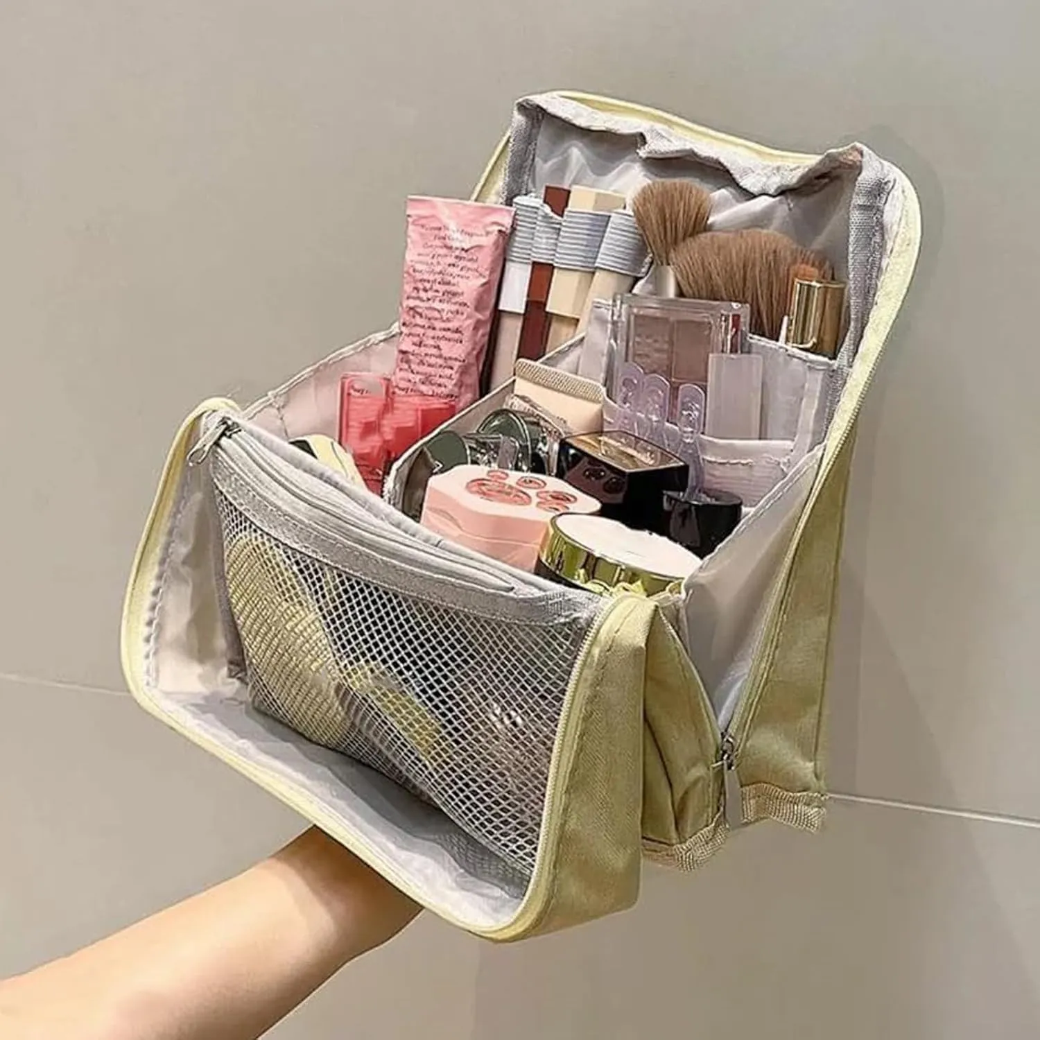 Doresty Standing Makeup Bag, Portable Large Capacity Vertical Makeup Organizer Bag, Multi-purpose Waterproof Makeup Bag with Compartments, for Home or Travel (Beige)