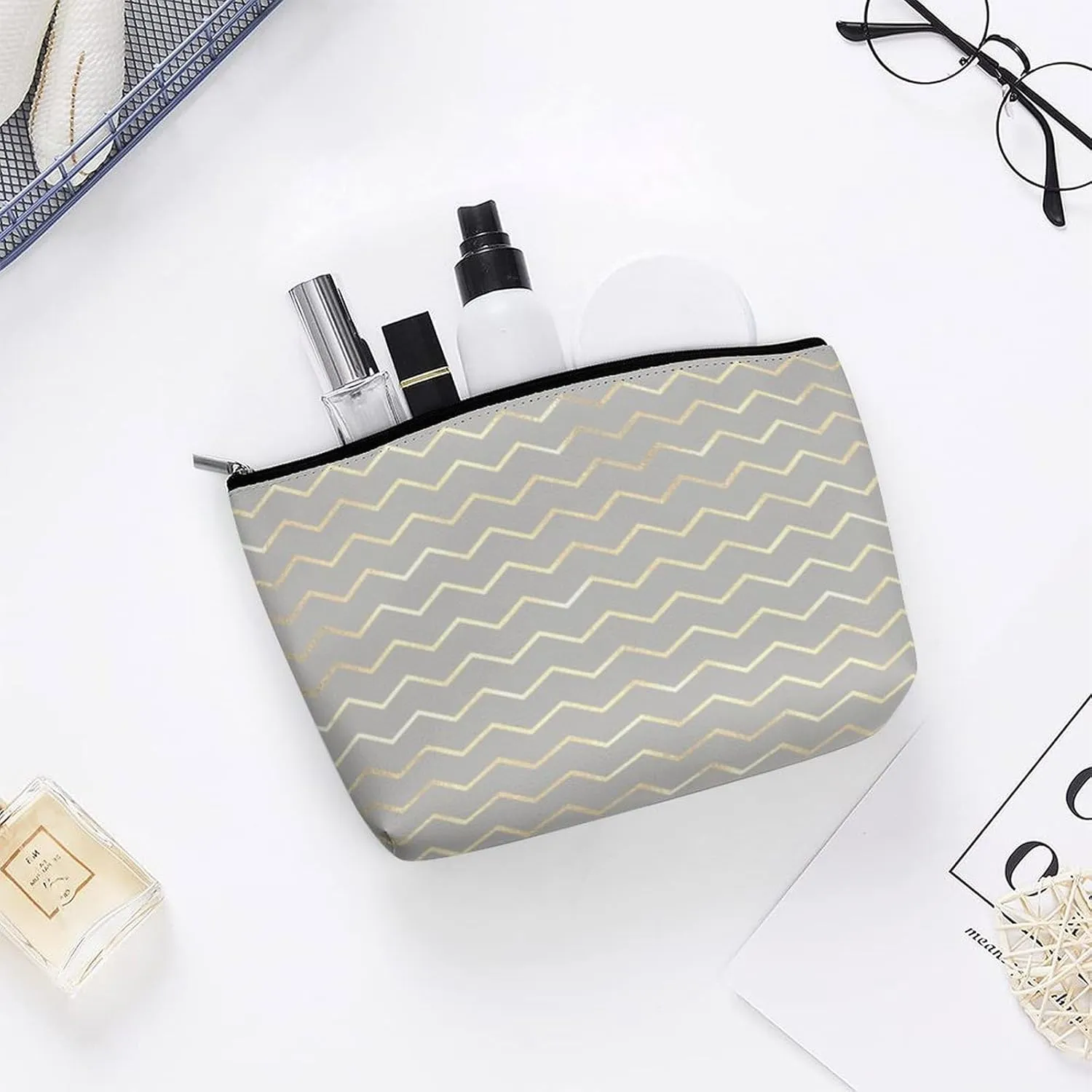 Elegant Makeup Bag, Chevron Stripes Lines Gold Metallic Gray Pastel Cosmetic Bag Large Capacity Pouch Portable Organizer for Men & Women