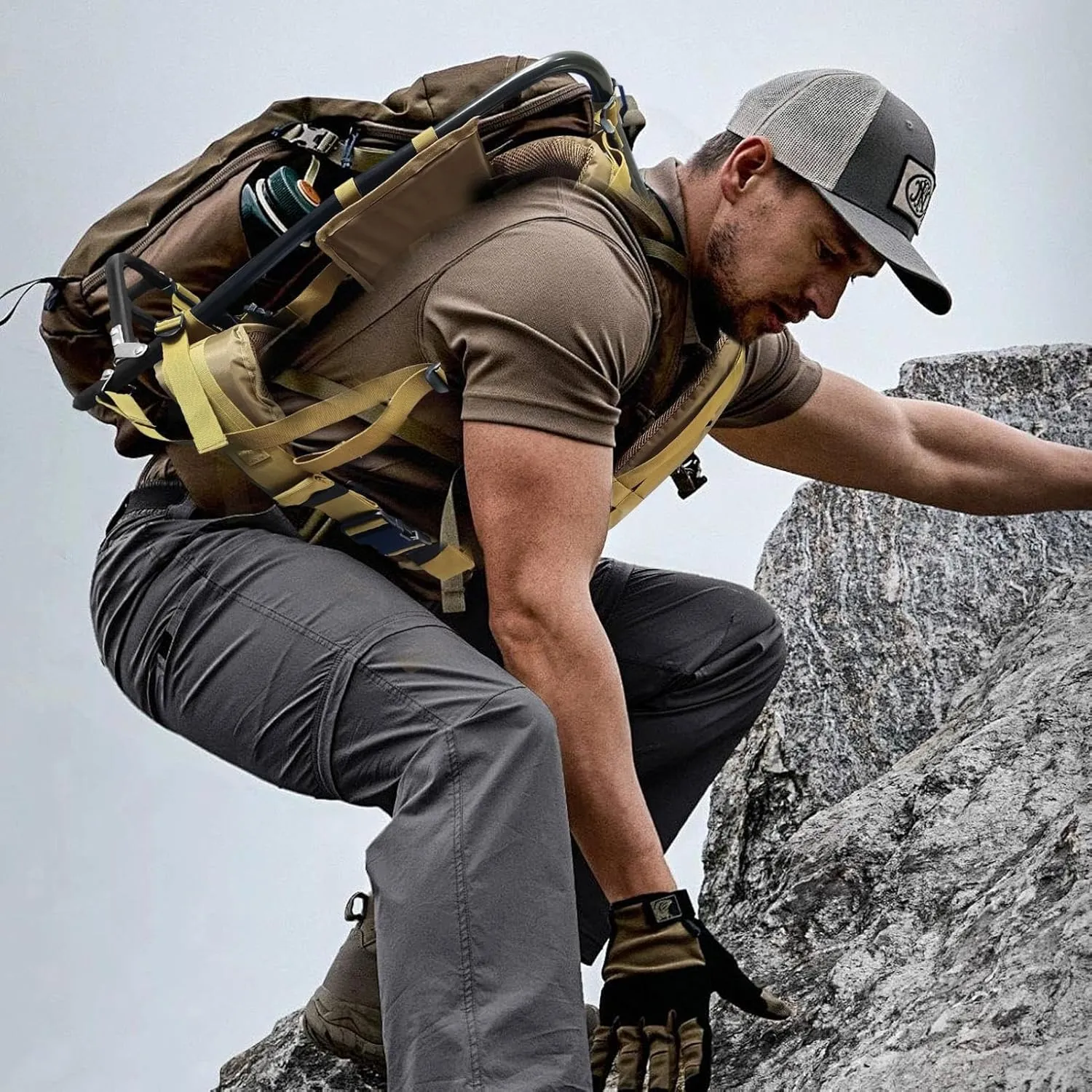 External Frame Backpacking Backpack,Hunting Large Load Aluminum Pack Frame,Adjustable Pack Frame Can Load 132Lbs,Portable Backpack Frame for Hiking,Travel,Mountaineering,Hunting,Khaki