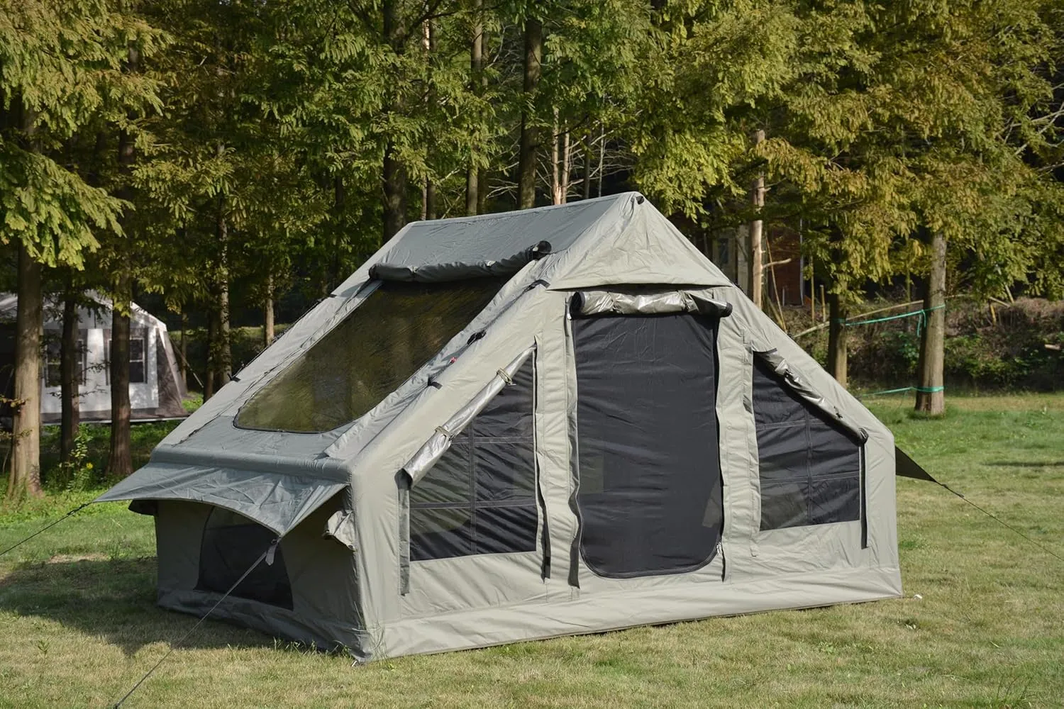 Inflatable Tent for Camping, 4–6 Person Blow Up Tent for Camping with Hand Pump, Mesh Windows, Waterproof Cloth, Easy Setup, 4-Season Use