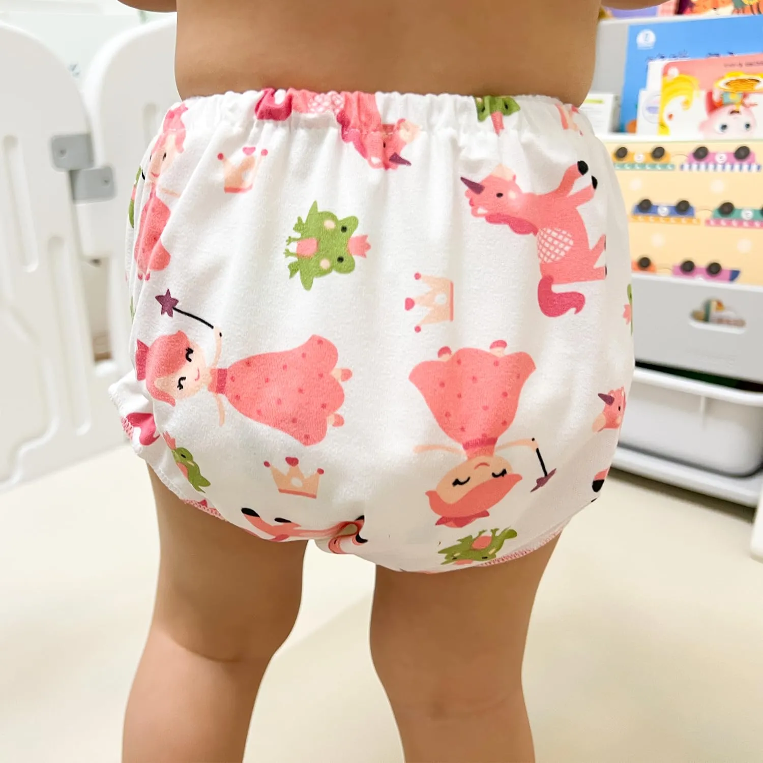 Joyo roy 4pcs Baby Girl Bloomers Toddler Bloomers Baby Bloomers 0-3 Months Baby Bloomers 3-6 Months Waterproof Pants Toddler Baby Girl Bloomers 3-6 Months Newborn Bloomers For Girls Bloomies Underwear