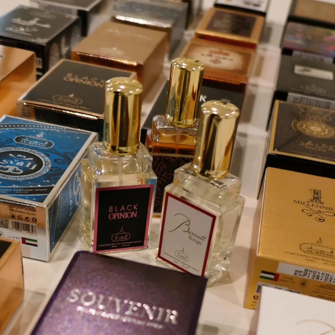 Maison d'Orient JADEER Inspired by Christian D. Adore for Women, 1.1 oz (30 mL) Eau De Parfum Spray. A fragrance that will leave a lasting impression.