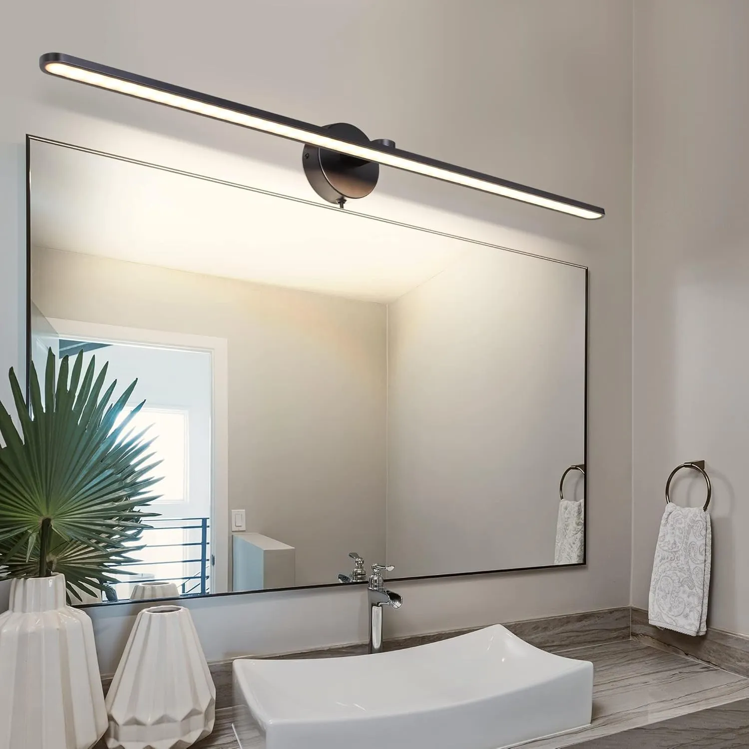 MantoLite 32'' Picture Lights for Wall，Vanity Lights for Bathroom,Plug-in or Hardwired，18W 3000K LED Non-Dimmable Modern Bathroom Lighting Fixtures Over Mirror and Wall Lights for Bedroom（Black）