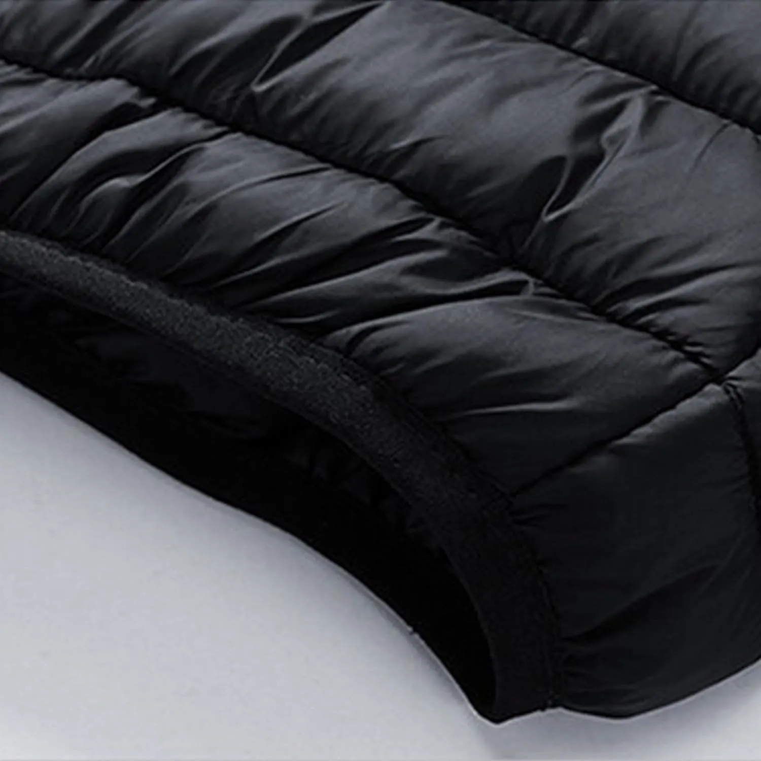 Men's Trendy Quilted Winter Coat Hood Insulated Water-Resistant Outdoor Winter Jacket Full Zip Puffer Coats