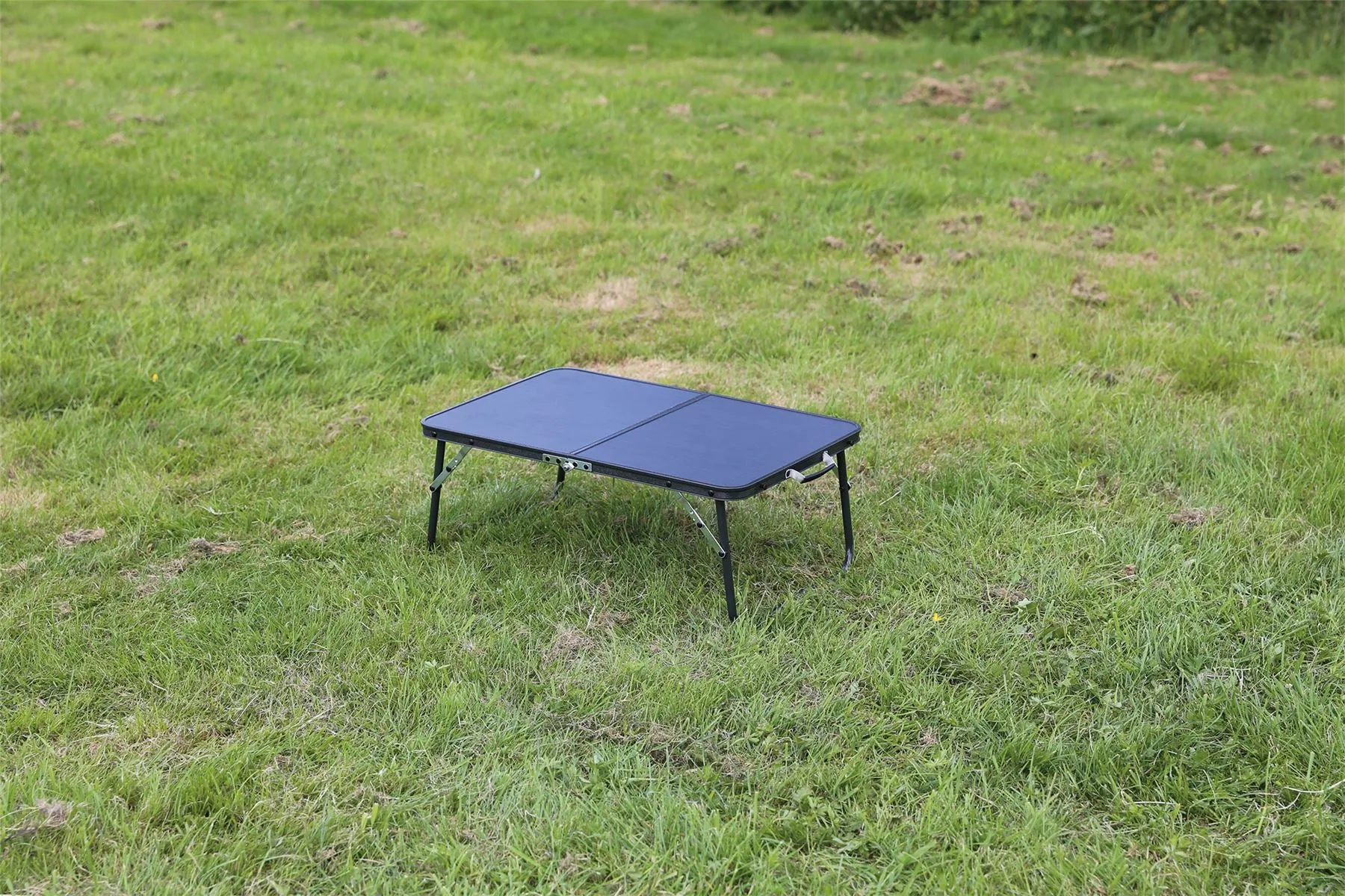 Quest Superlite Witney Folding Folding Camping Table
